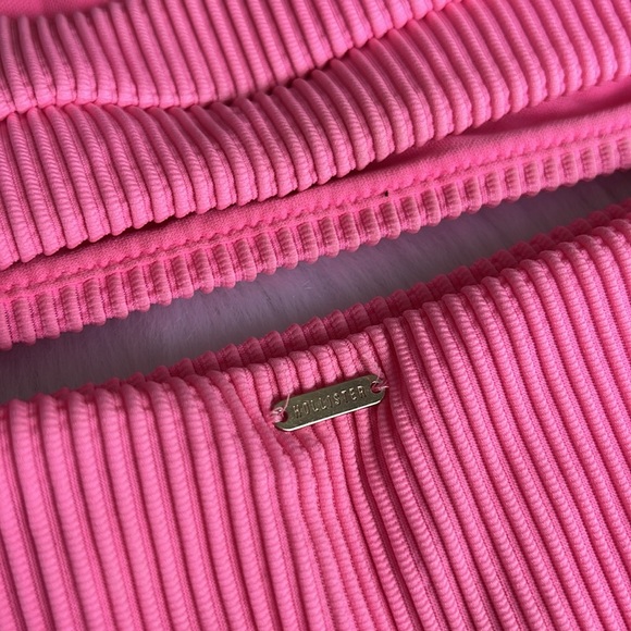 The CUTEST pink bikini from Hollister! Size XS great condition - Picture 4 of 6
